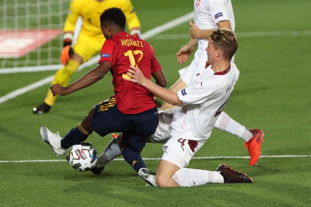 迈阿密国际希望免签德布劳内 丁丁家人向往去美国